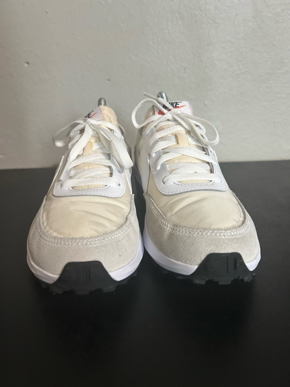 Women’s Nike waffle debut size 8.5 - Picture 4 of 7